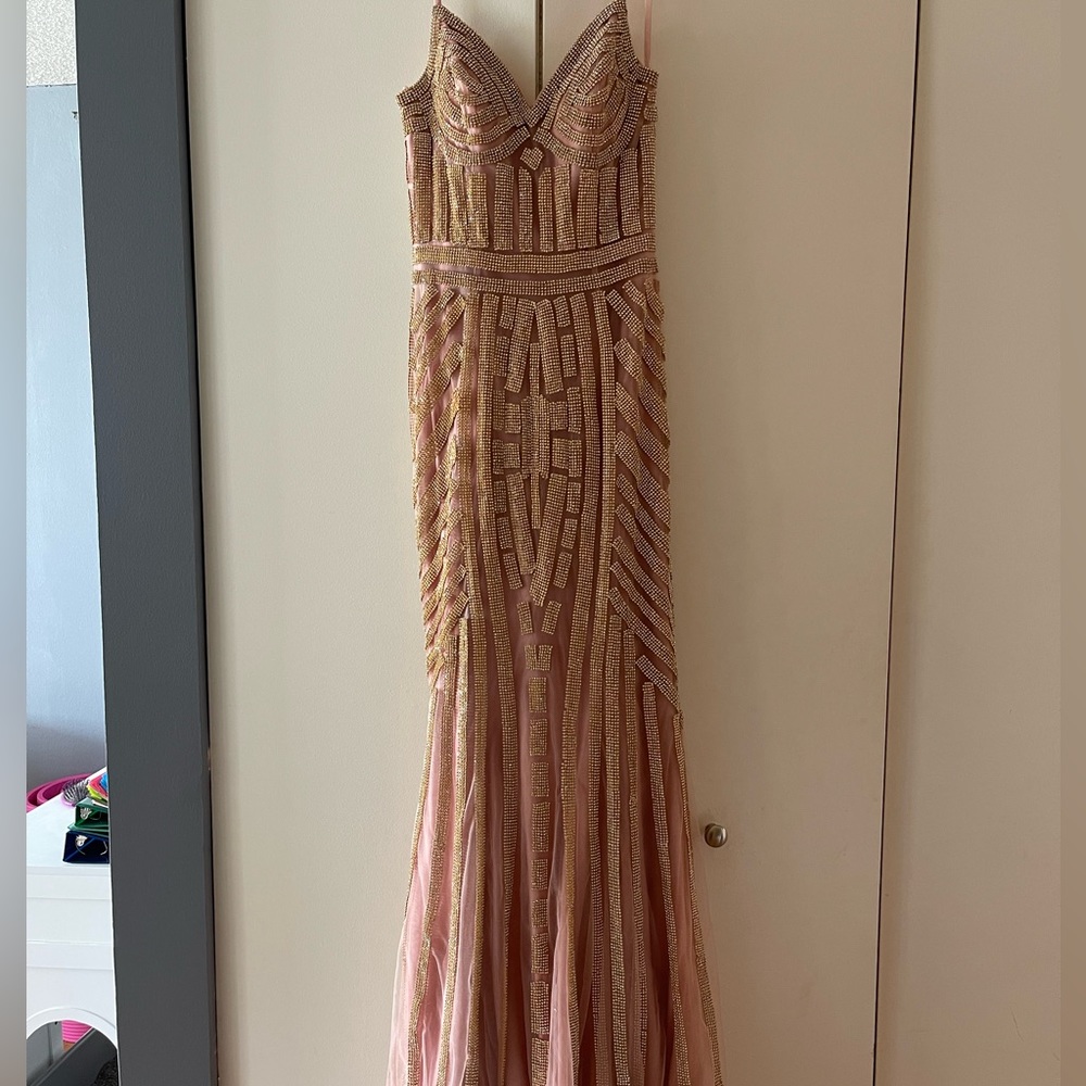Beautiful gown!